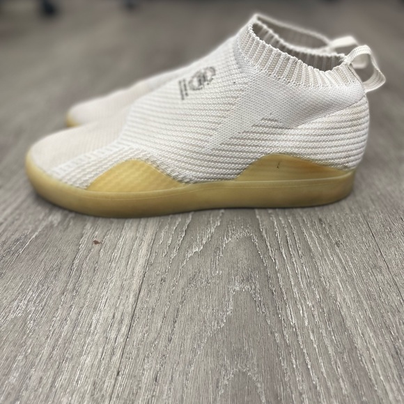 Adidas 3ST.002 Primeknit 'Cloud White' sneakers gum rubber outsole men’s size 8 - Picture 2 of 11